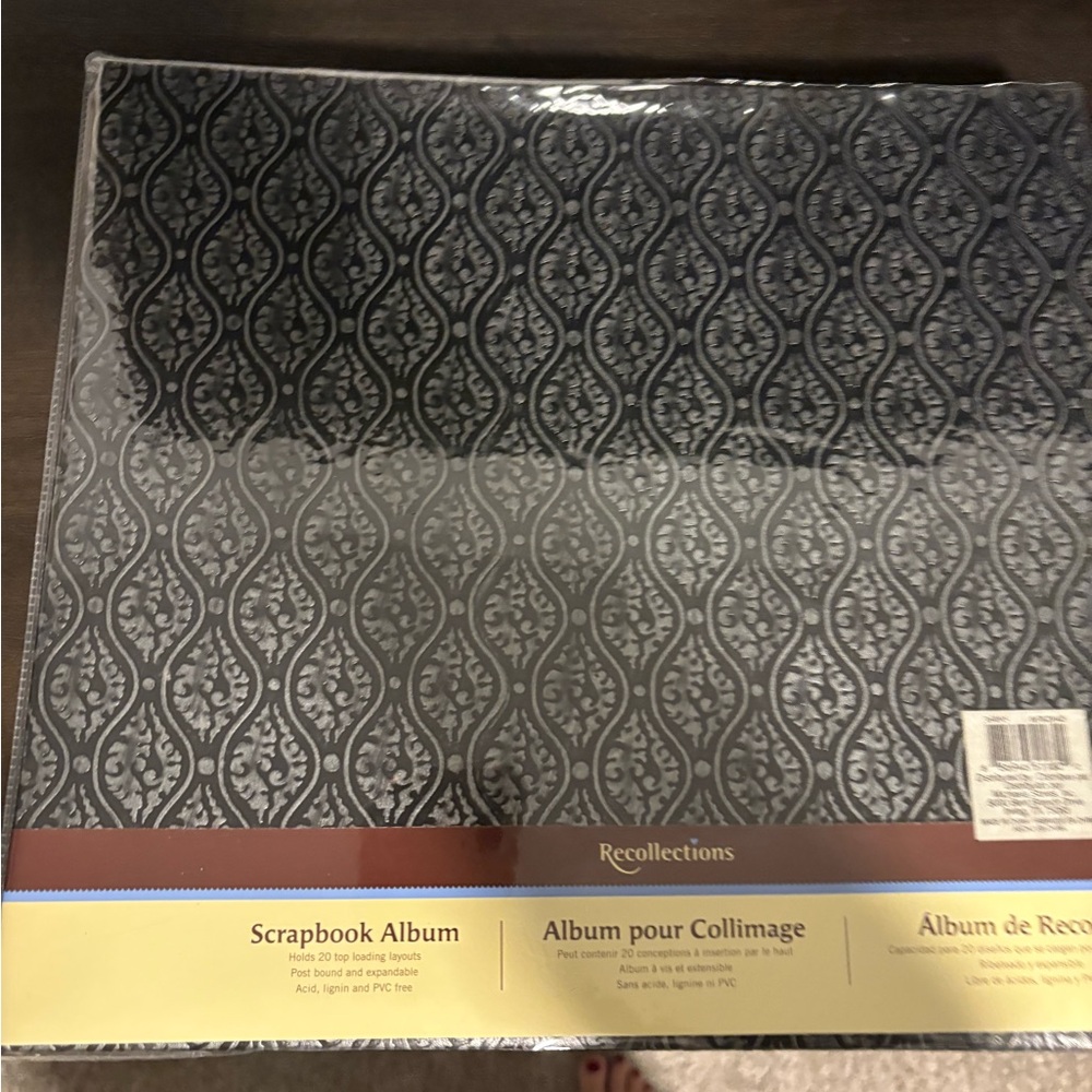 Recollections Black and Silver Patterned Scrapbook Album - Picture 4 of 5